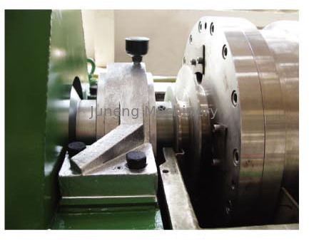 comprare Acceleri la centrifuga orizzontale a rivestimento completo del decantatore del tamburo 4200 r/min per chiarimento liquido online manufacture